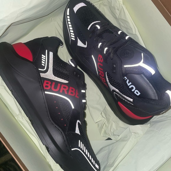 MENS BURBERRY TRAINERS SZ  US 9 / EU 42.5 - Picture 3 of 3